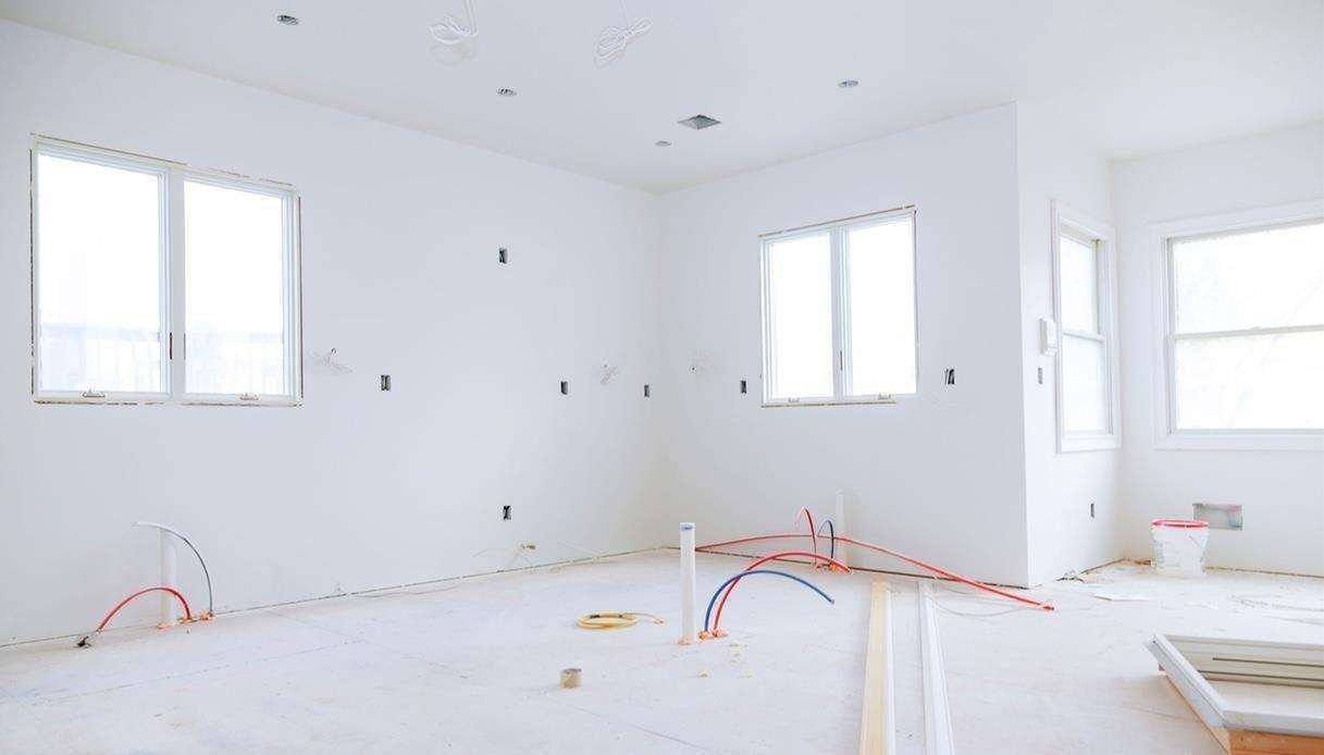 Esempio di pareti perimetrali interne e controsoffitto